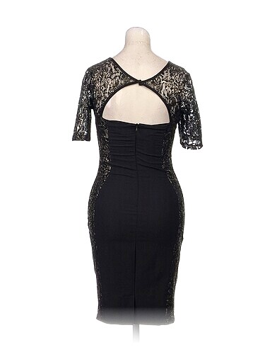 38 Beden PreLoved Kısa Elbise %70 İndirimli.