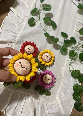 Renkli Örgü Ayçiçeği Anahtarlık Seti - Görsel 3