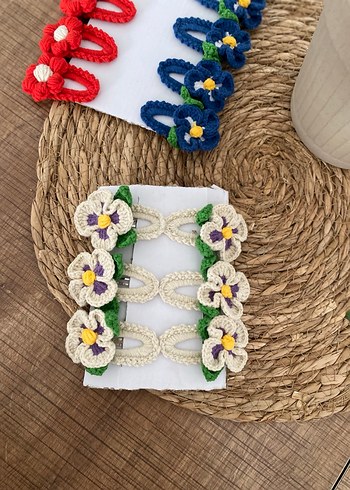 Renkli Örgü Çiçekli Çocuk Saç Tokası - Görsel 2