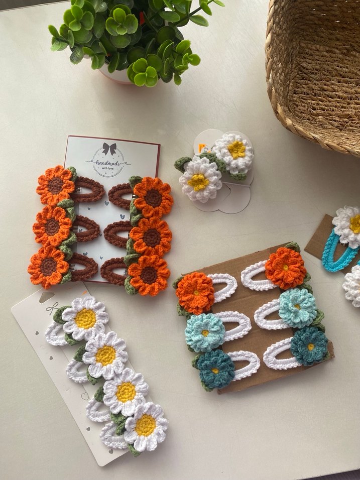 Örgü Çiçekli Renkli Çocuk Toka Seti - Görsel 2