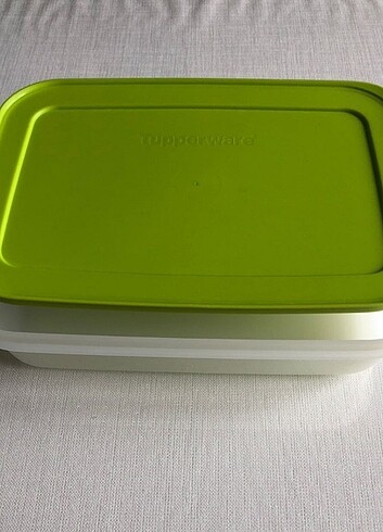 Tupperware Alaska 1 litre
