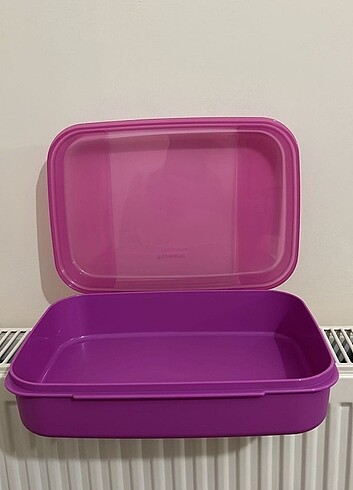 Tupperware Tupperware F20