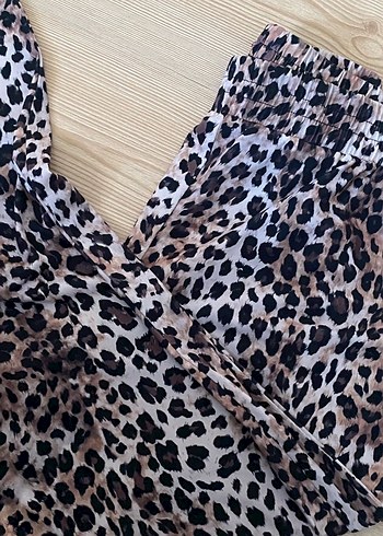 44 Beden kahverengi Renk Leopar Desenli Kemerli Kadın Pantolon
