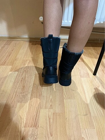 38 Beden siyah Renk Bot ayakkabı