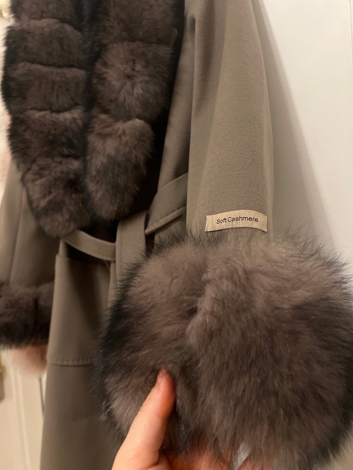 Kahverengi Uzun Kürklü Kadın Kaban - Görsel 4