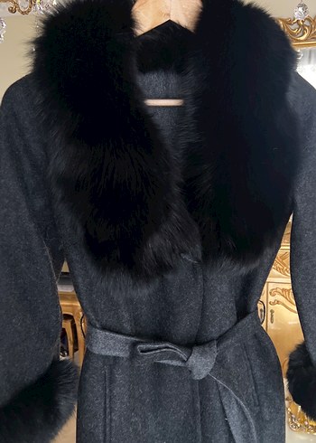 Kürk Detaylı Siyah Kaban - Görsel 4