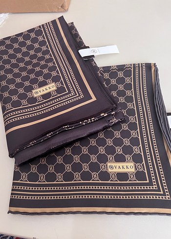 Vakko Kahverengi Desenli Kadın Şal - Görsel 3