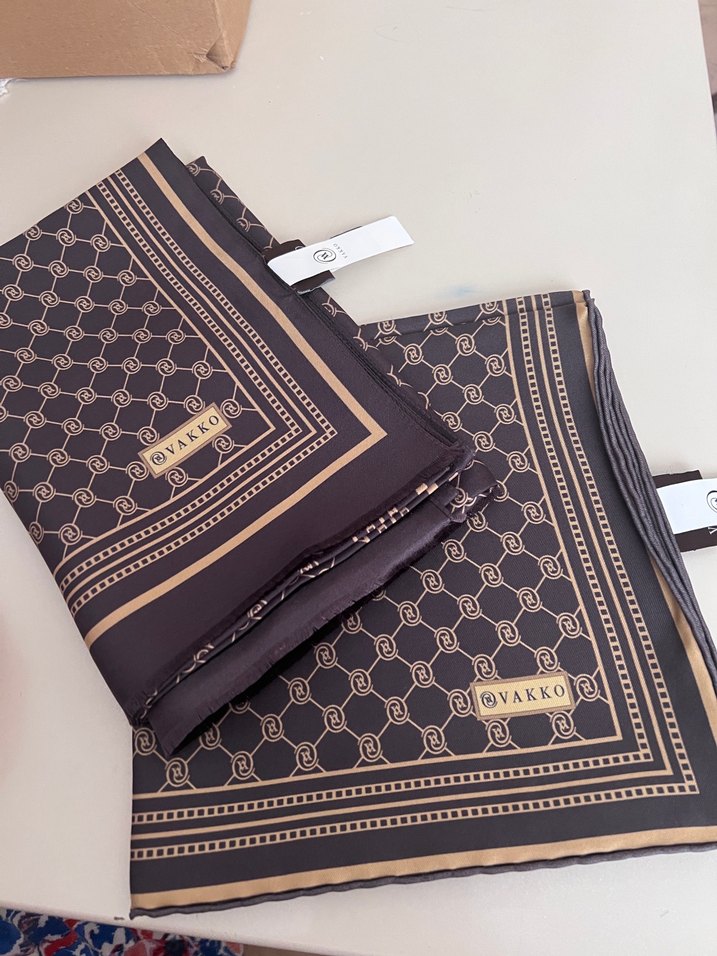 Vakko Kahverengi Desenli Kadın Şal - Görsel 2