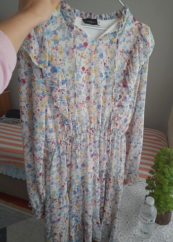 Çiçek Desenli elbise - Görsel 4