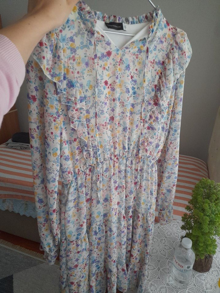 Çiçek Desenli elbise - Görsel 4