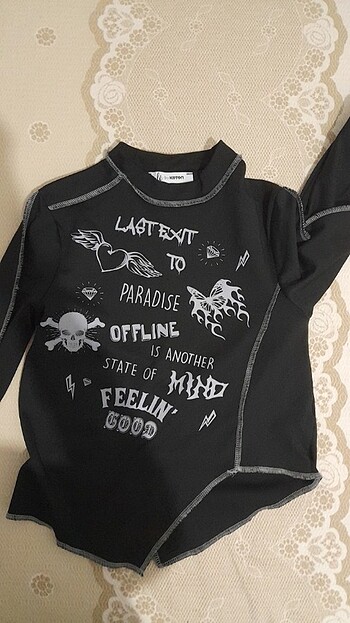 Koton gotik asimetrik kesim bluz. - Görsel 3