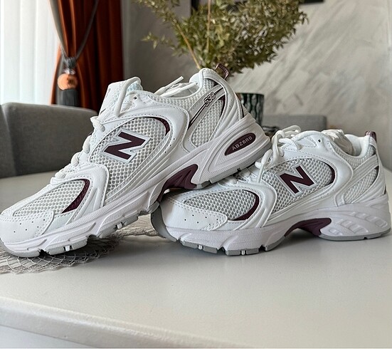 New Balance 530