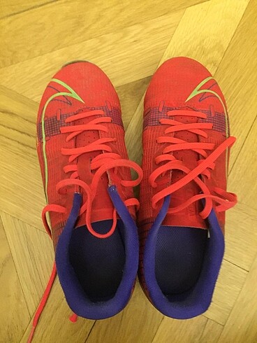 33 Beden kırmızı Renk Nike mercurial superfly 8 çivili krampon