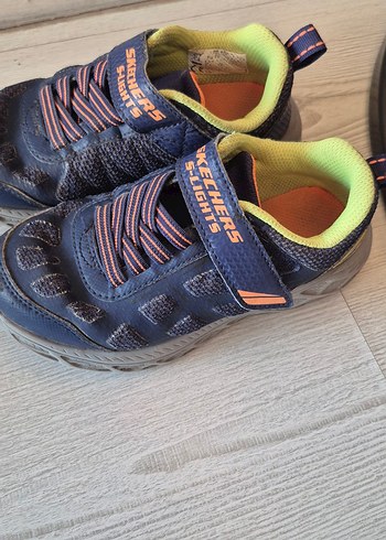 Skechers ürünü