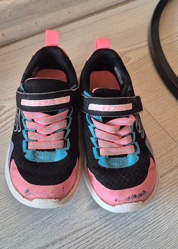 Skechers ürünü