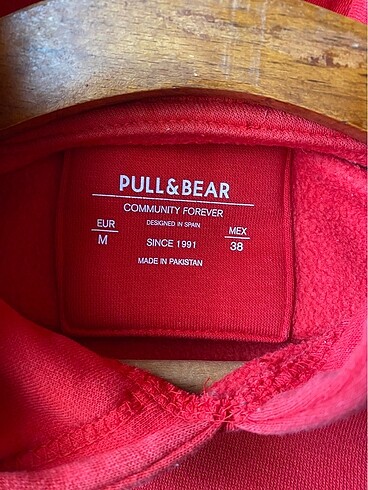 m Beden Pull&bear kırmızı sweat