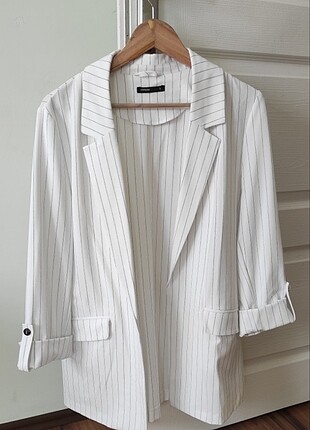 BEYAZ BLAZER CEKET
