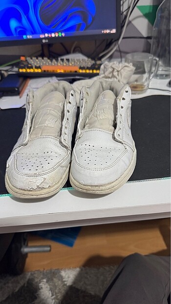 Nike low