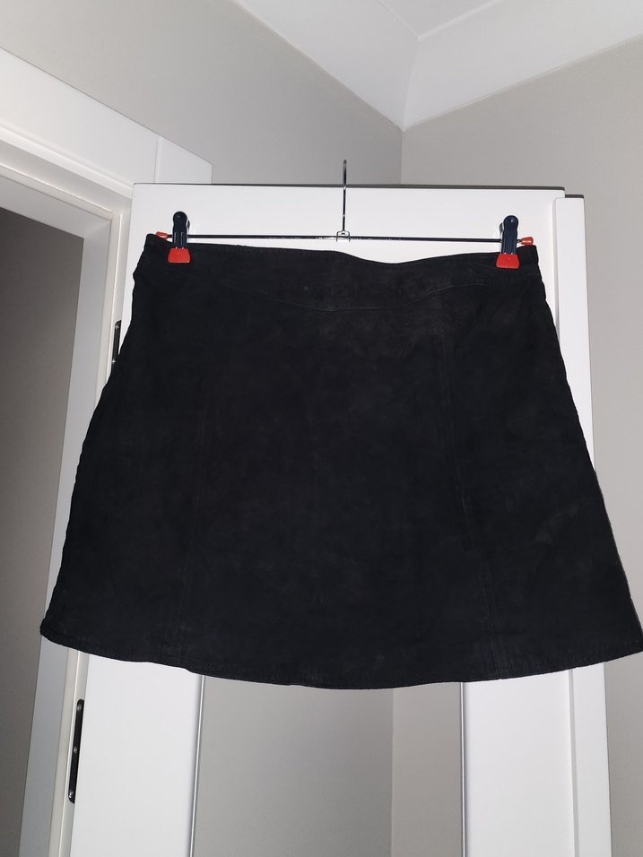 Zara güderi üstune nakış isli mini etek - Görsel 2