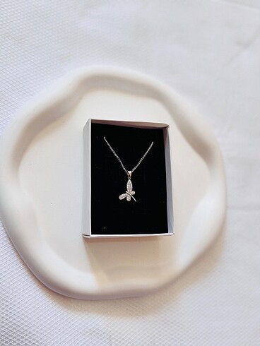 swarovski Kelebek Kolye