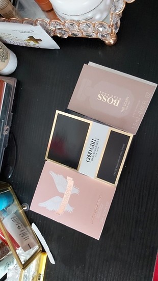Carolina Herrera Çesitli sample parfum
