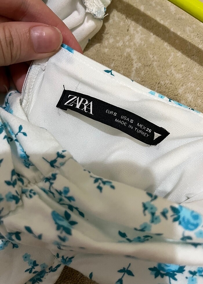 Zara Mini Çiçekli Elbise - Görsel 4