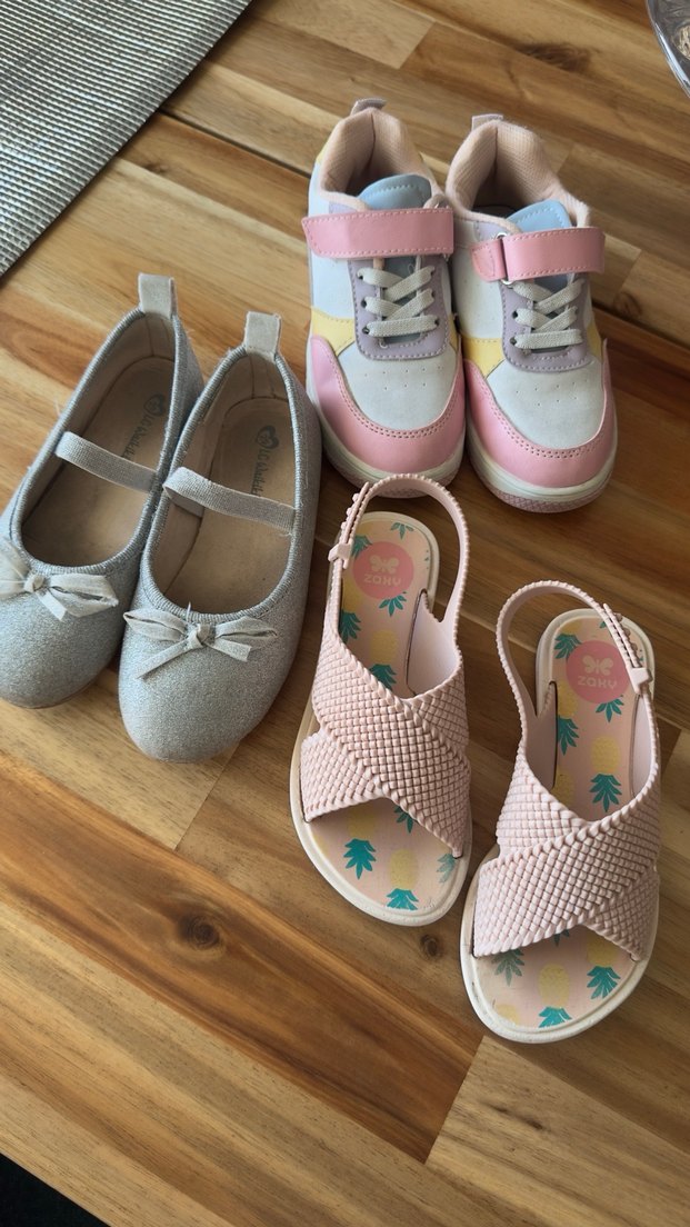 Kızlar için karışık ayakkabı, terlik, yağmur çizmesi, sneaker - Görsel 2