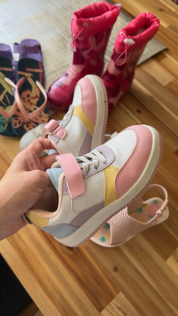 Kızlar için karışık ayakkabı, terlik, yağmur çizmesi, sneaker - Görsel 5