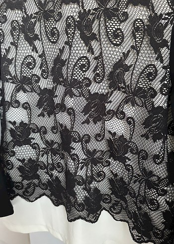 Mudo
Dantel İşlemeli Siyah Beyaz Kadın Bluz - Görsel 4