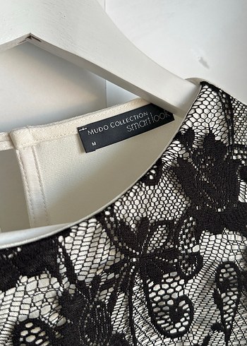 Mudo
Dantel İşlemeli Siyah Beyaz Kadın Bluz - Görsel 3