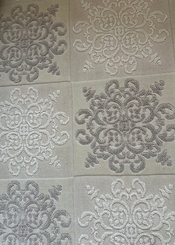 Beden Angora Beylerbeyi Gri ve Beyaz Nakış Desenli Modern Klasik Halı