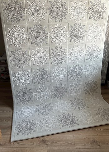 Angora Beylerbeyi Gri ve Beyaz Nakış Desenli Modern Klasik Halı
