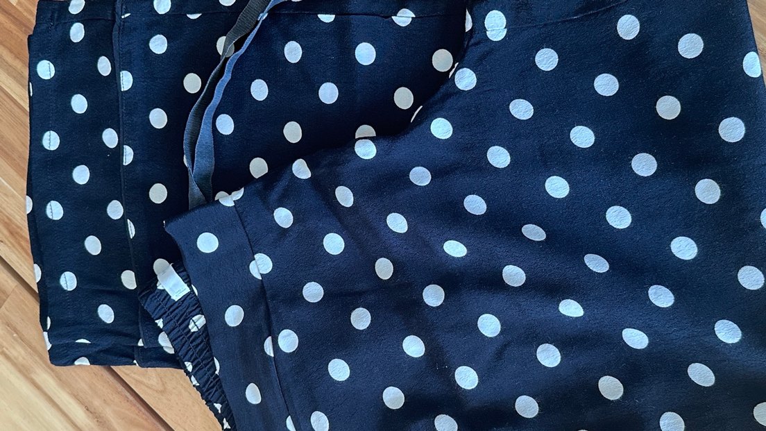 Mango Lacivert Puantiyeli cepli pantolon - Görsel 2