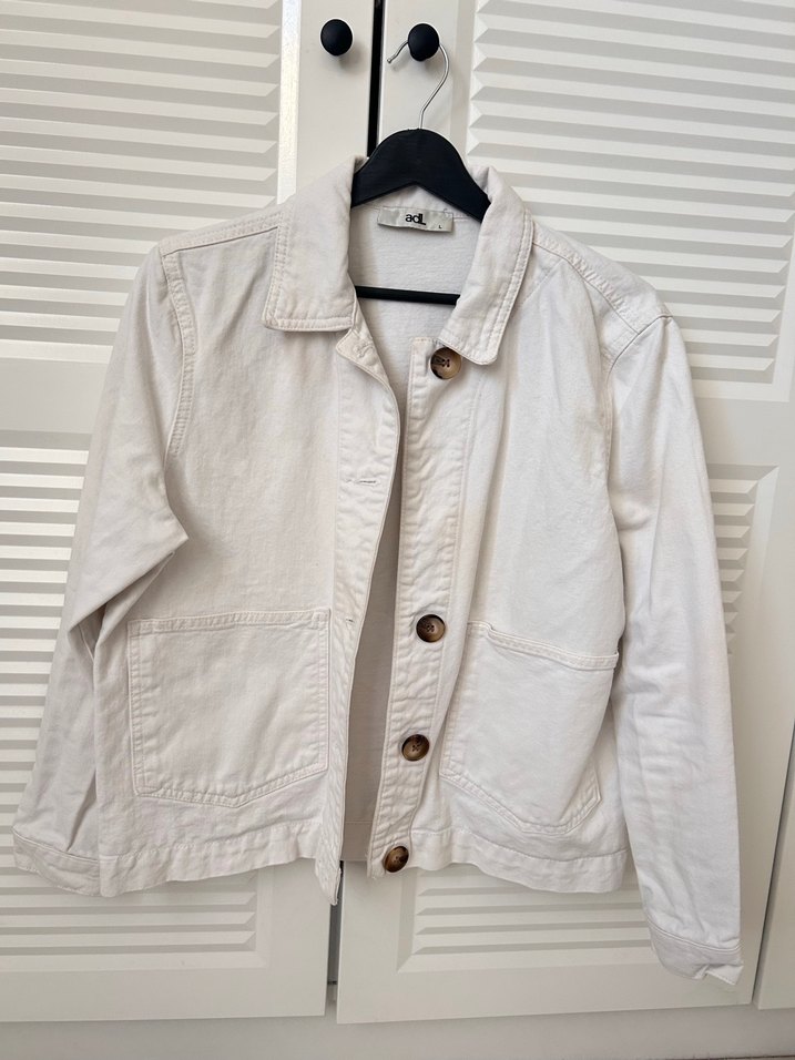 Kadın Beyaz Keten Düğmeli Ceket - Görsel 4