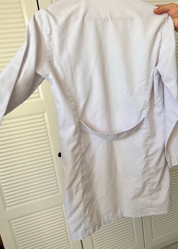 Düğmeli Beyaz Öğretmen veya doktor önliği - Görsel 5