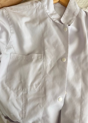 Düğmeli Beyaz Öğretmen veya doktor önliği - Görsel 8