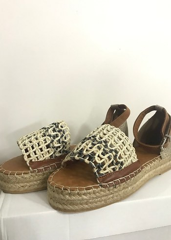 Örgü Detaylı gerçek deri Sandalet - Görsel 2