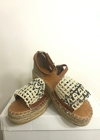 Örgü Detaylı gerçek deri Sandalet - Görsel 4