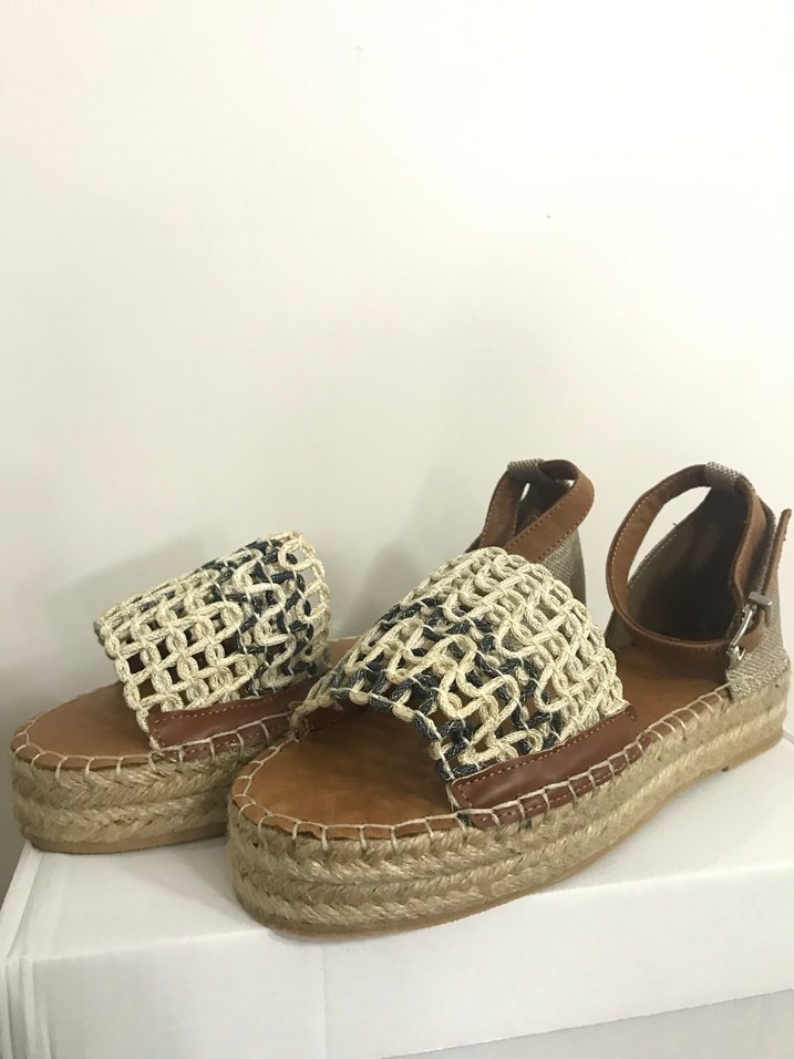 Örgü Detaylı gerçek deri Sandalet - Görsel 2