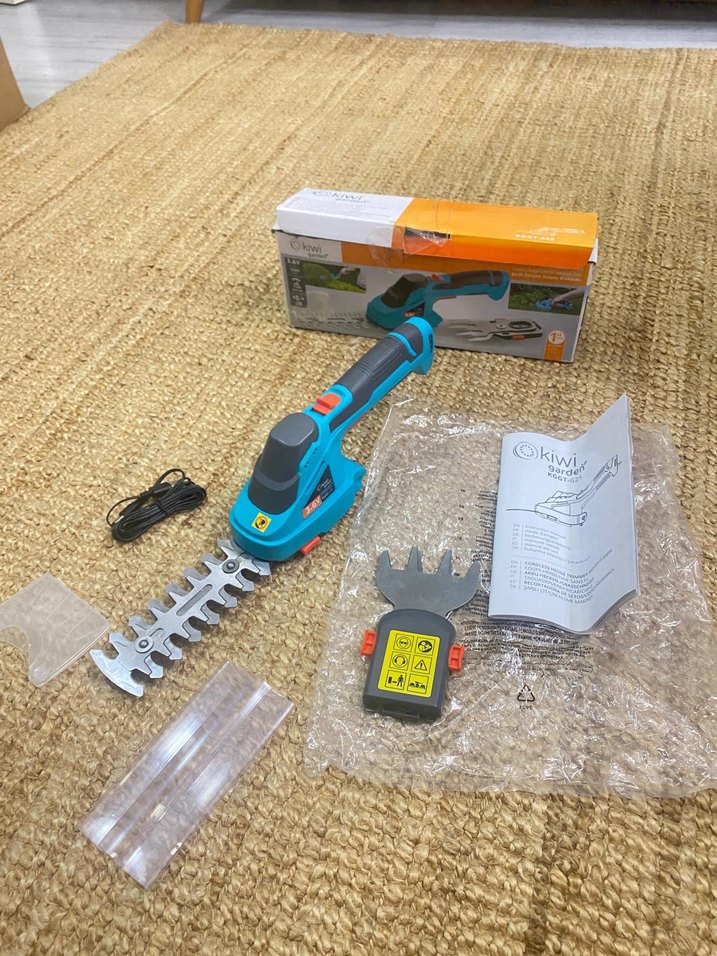 Ayarlanabilir Saplı Mavi Çit Budama Makinesi - Görsel 4