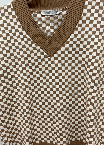 Kahverengi Kareli V Yaka Kısa Kollu Süveter - Görsel 3