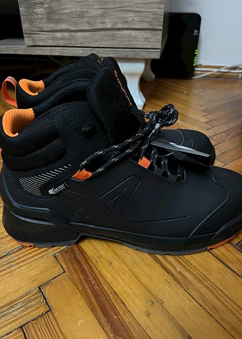 Koruyucu Burunlu İş Botu - Görsel 3