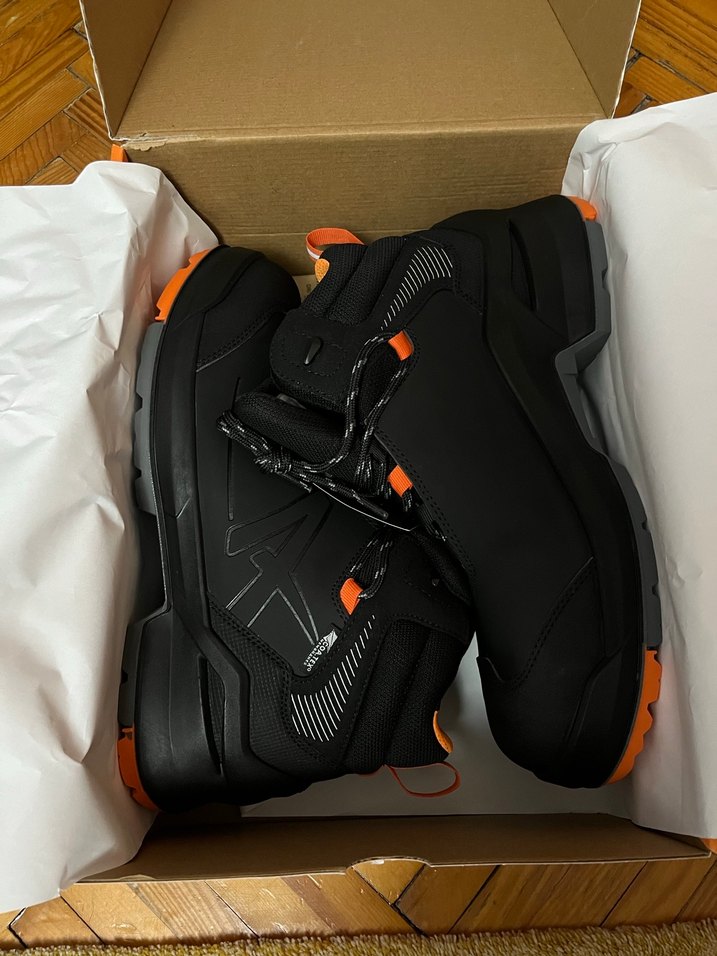 Koruyucu Burunlu İş Botu - Görsel 2