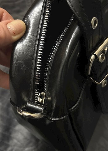 Tokalı Siyah Deri Gotik Kadın Çantası - Görsel 5