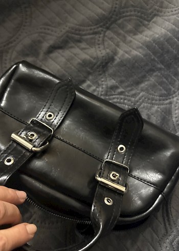 Tokalı Siyah Deri Gotik Kadın Çantası - Görsel 2