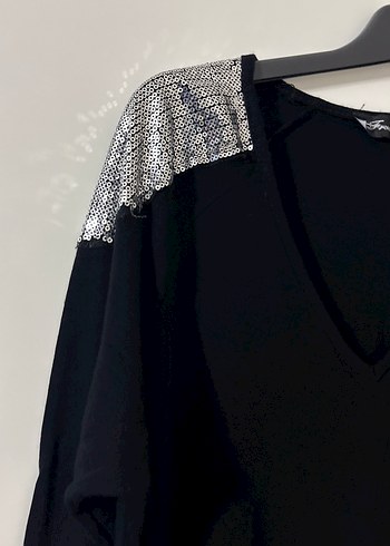 Siyah V Yaka Payetli Uzun Kollu Bluz - Görsel 2