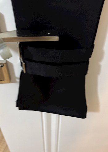 Siyah Kadın Kemerli Skinny Pantolon - Görsel 3