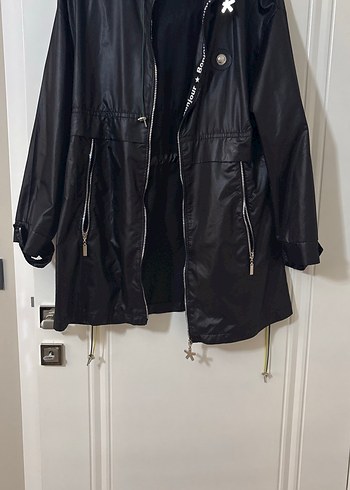 Düğmeli Siyah Deri Uzun Ceket - Görsel 5