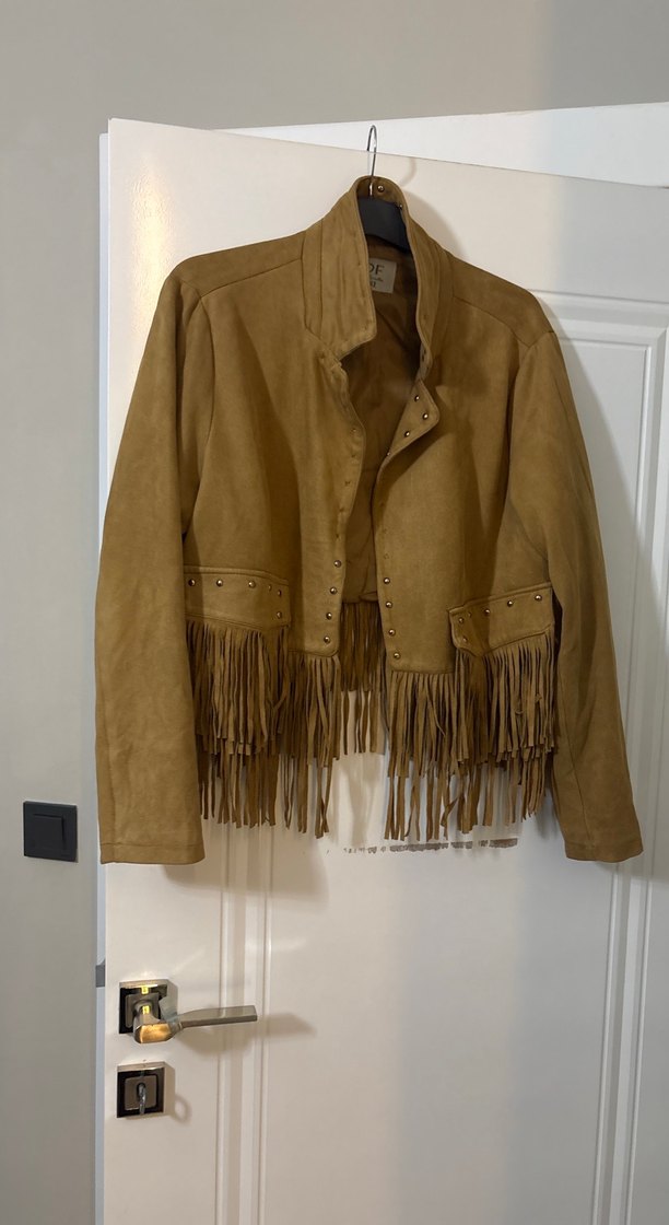 Püsküllü Bej Süet Kadın Ceket - Görsel 2