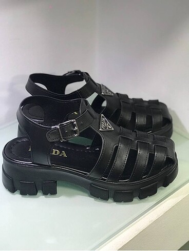 Prada bayan sandalet
